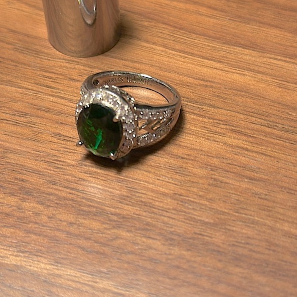 Sterling silver .925 cz green cocktail ring 💍✨ beautiful ring, great gift 🎁